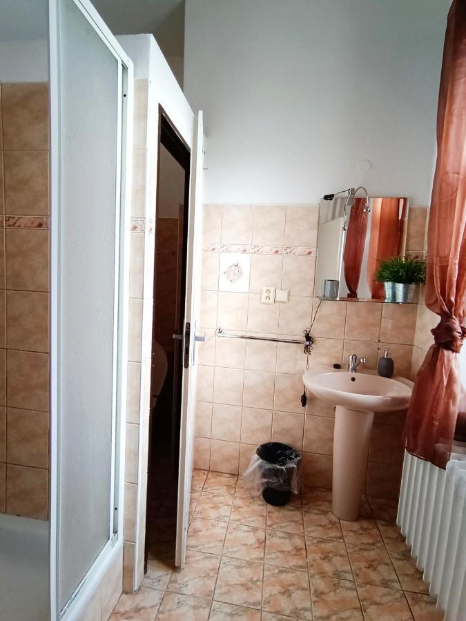 Hotel Labe Хренско Экстерьер фото