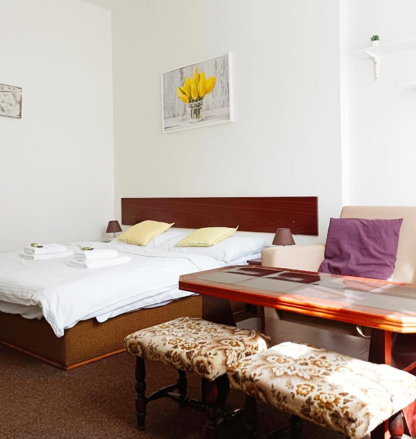 Hotel Labe Хренско Экстерьер фото